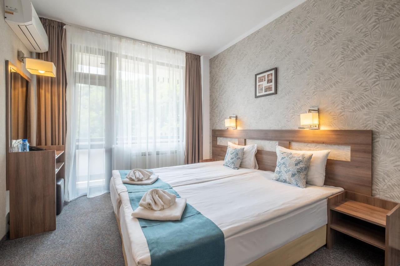 Park Asenevtsi Hotel