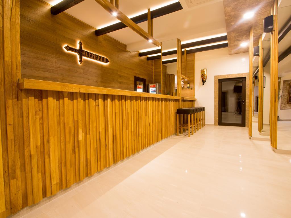 מלון Park Asenevtsi 3*